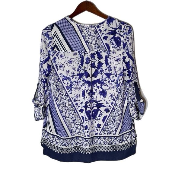 Daniel Rainn Blue White Floral V Neck Roll Tab Sleeves Tunic Blouse - Picture 2 of 4